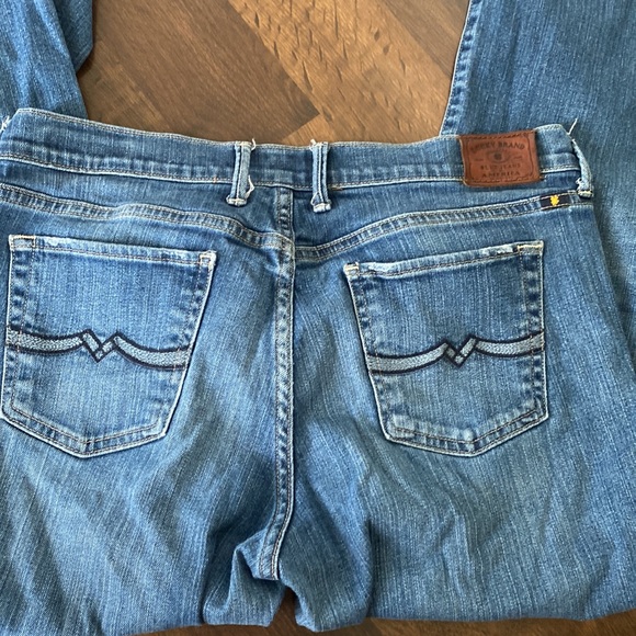 Lucky Brand Sweet N Low Jeans - Picture 11 of 14